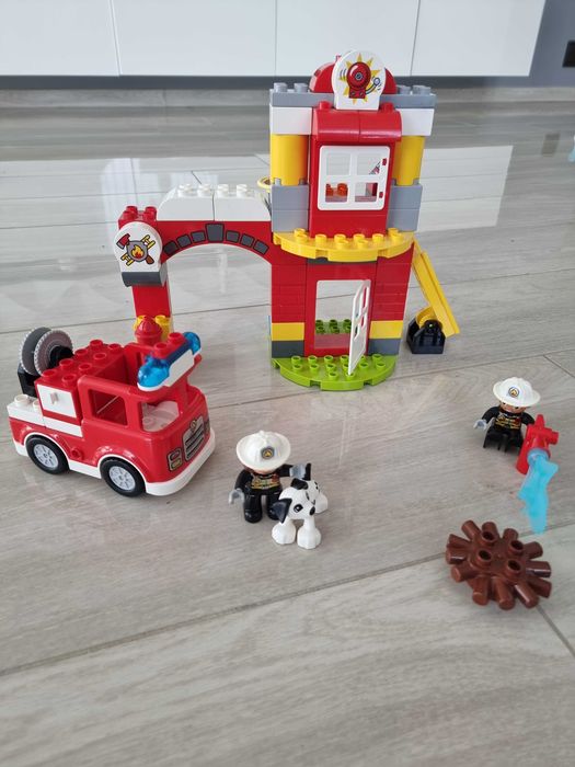 Lego duplo Remiza strażacka 10903