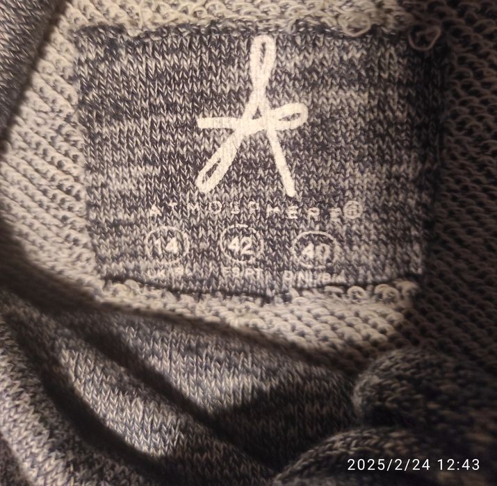 Ciepła zimowa bluza