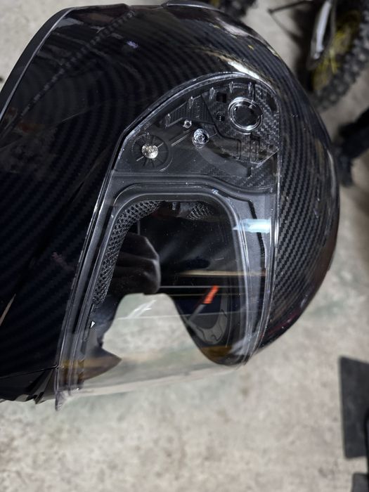 мото шолом карбон розкрас майже новий