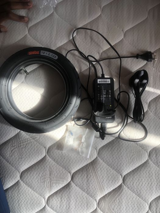 pneu e carregador de trotinete Ninebot