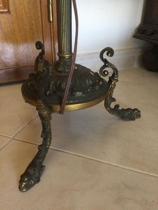 Candeeiro em bronze / latão de pé alto Antigo 175 cm