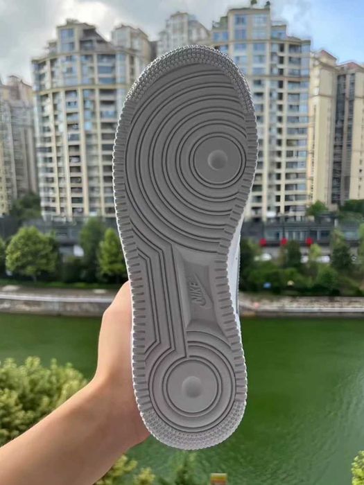 Nike Air Force 1 Białe R.44