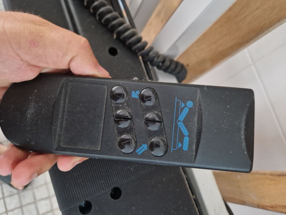 Estrado articulado e elétrico 150x200