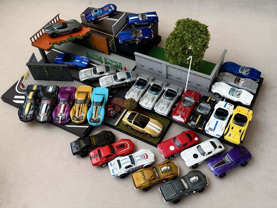 Hot Wheels Dodge, Corvette, Camaro, Cadillac, Datsun колекція