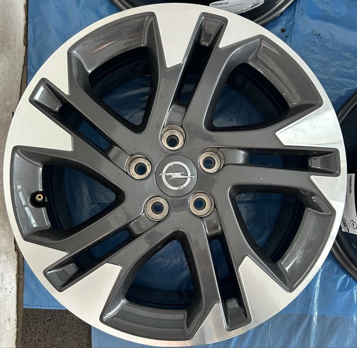 161 Felgi Aluminiowe Oryginał OPEL R 17 5x108 otwór 65 mm Bardzo Ładne