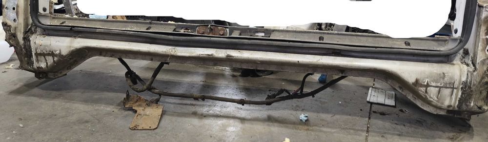 Tył próg nadproże słupek Iveco Daily 2014- 196 cm