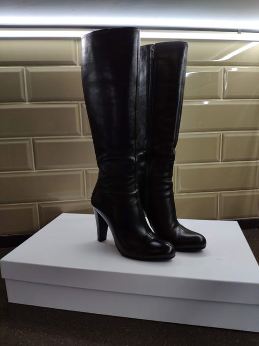 Жіночі чоботи шкіряні