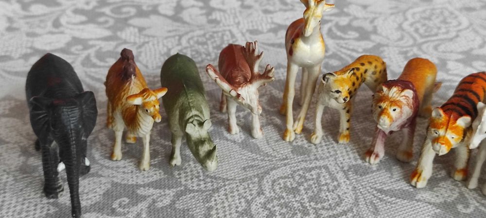 . Набір фігурок Сафарі диких тварин  13 штук