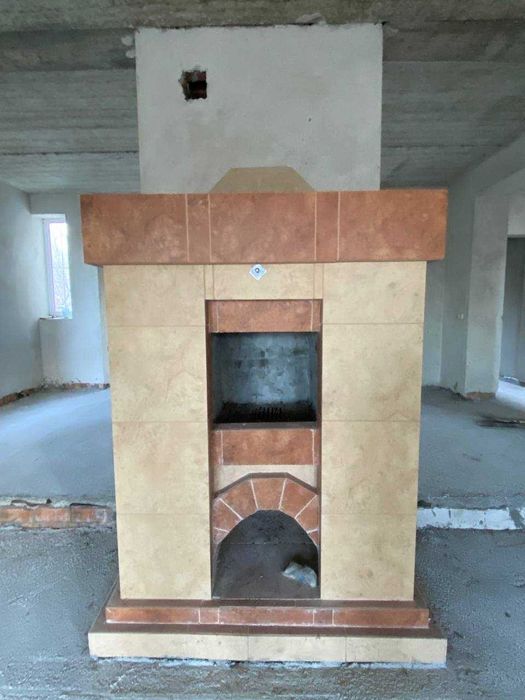 Продається будинок з зем діл в затишній місцевості готовий до ремонту