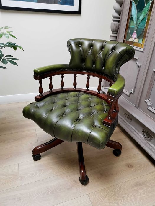 Gabinetowy FOTEL chesterfield kapitański 969/2026