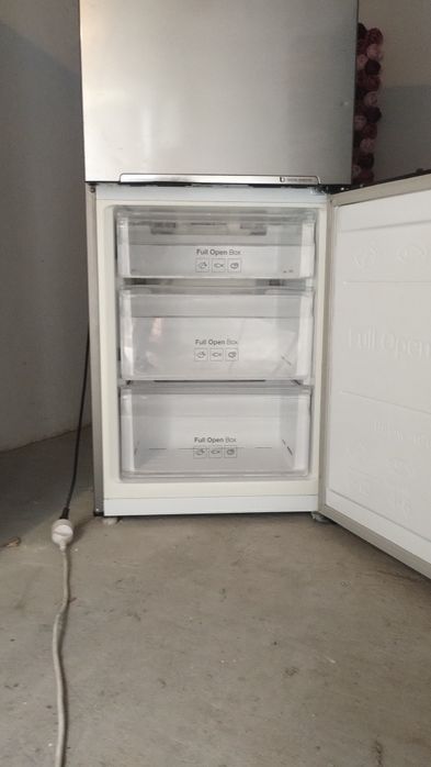 Sprzedam Lodówkę Samsung