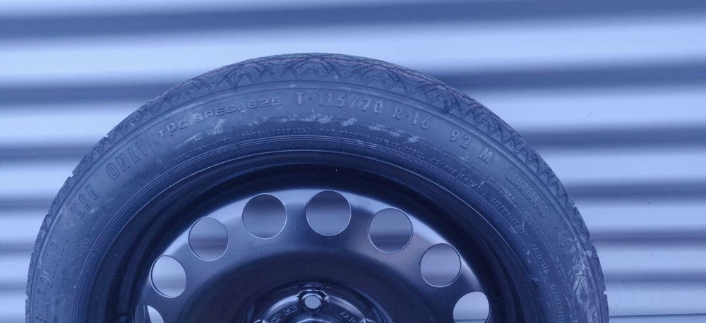 Pneu suplente Continental T115/70 R16