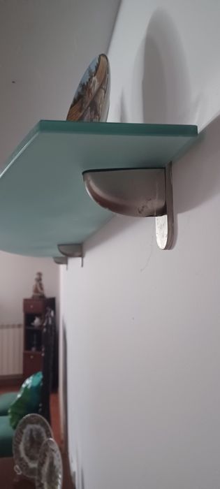 Prateleira em vidro