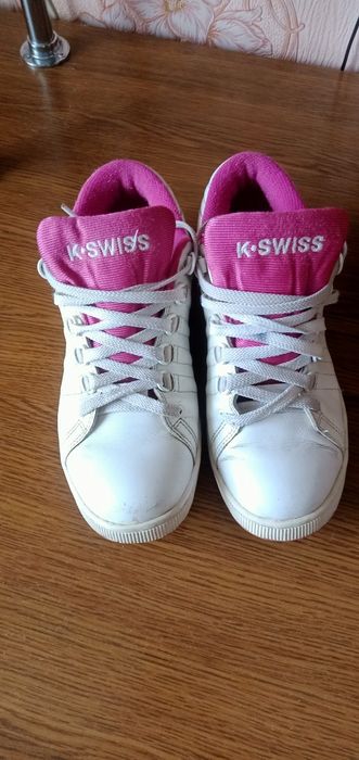 красовки шкіряні 37розмір