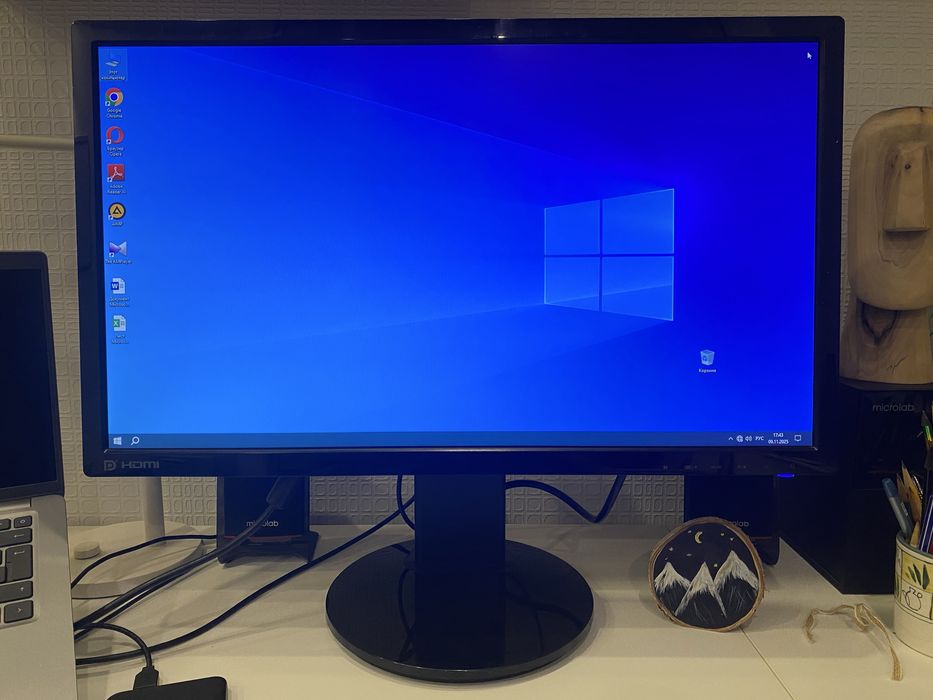 Офісний ПК на i3 з гарним ігровим моніторм Asus 24 дюйми