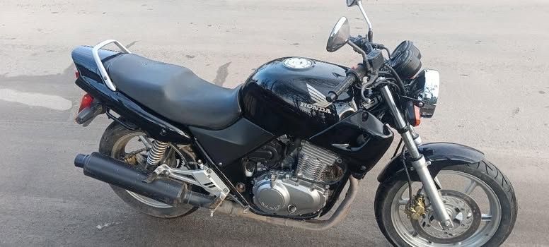 Хонда сб 500 2002 рік