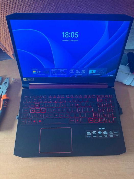 Acer Nitro 5, i7, 32GB RAM, 1TB SSD + 256GB SSD + 1TB HD