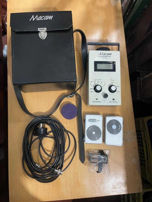 Radiometro UV MACAM UV 103 Vintage – Novo com Mala e Acessórios