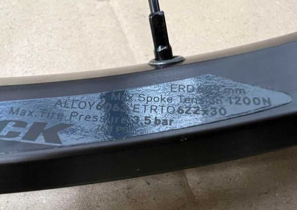 koło 622x30 RODI przednie disc 6śrub Boost 15x110mm Maszynówki