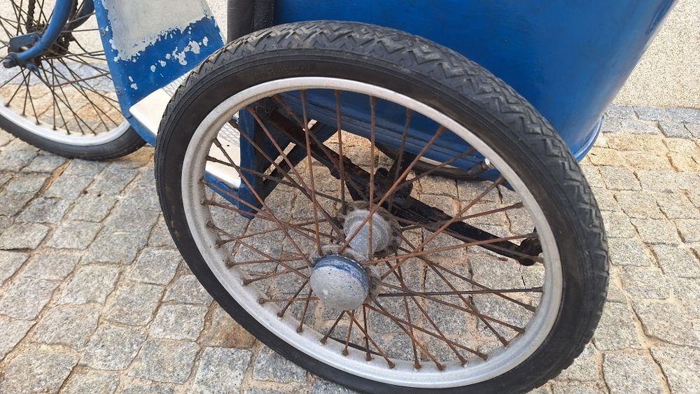 Triciclo antigo unico anos 60