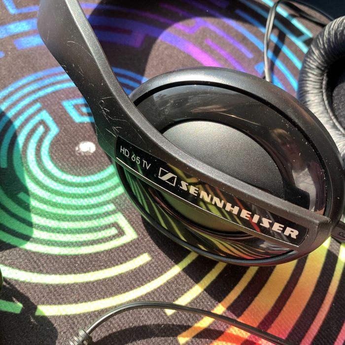 Навушники Sennheiser HD 65 TV та інші