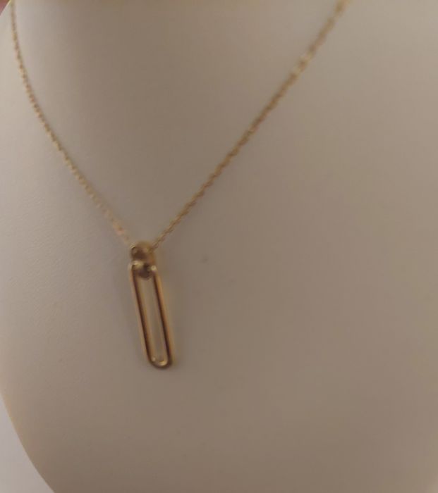 Celebrytka agrafka spinacze skrzydełko czarna krawatka