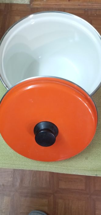 Кастрюля 3 л эмалированная в горошек,новая,  времен союза