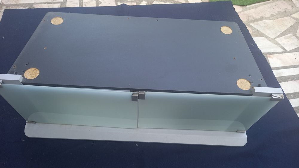 Vendo móvel para TV a muito bom preço.