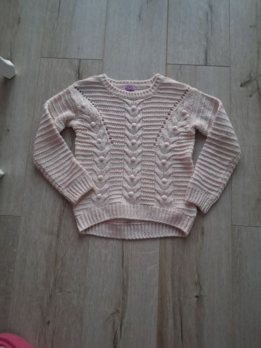 Sweterek firmy F&F rozmiar 122/128