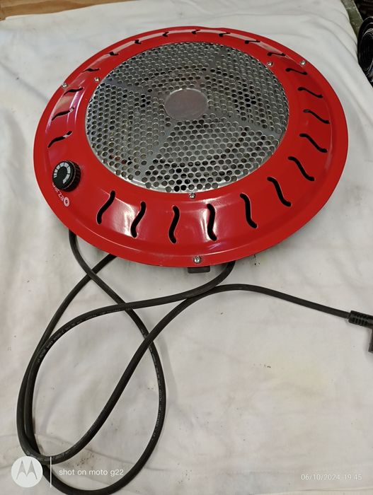 Grzejnik , podgrzewacz elektryczny 600W