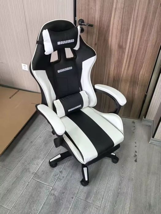 Cadeira Ergonómica de Escritório e Gaming Boulevard em Pele Sintética