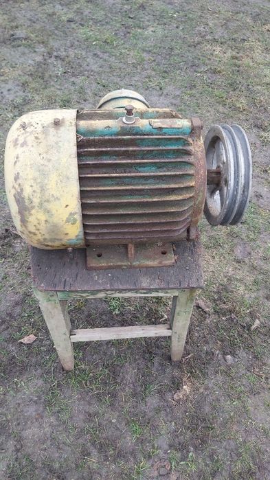 Продам электро двигатель