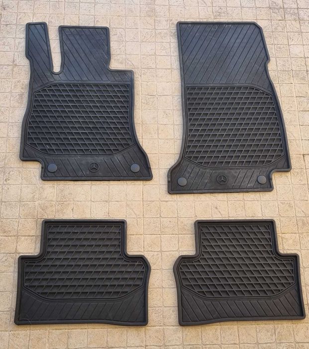 Conjunto original de tapetes de borracha para Mercedes Classe E W213 2016-2025