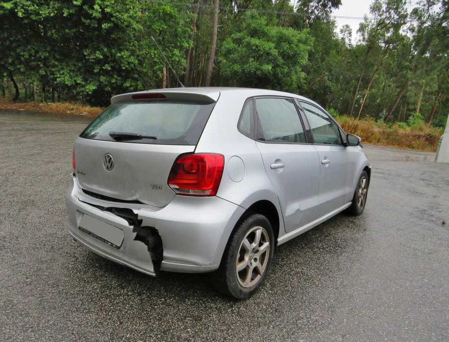 Volkswagen Polo 1.6TDI de 2010 - Peças Usadas