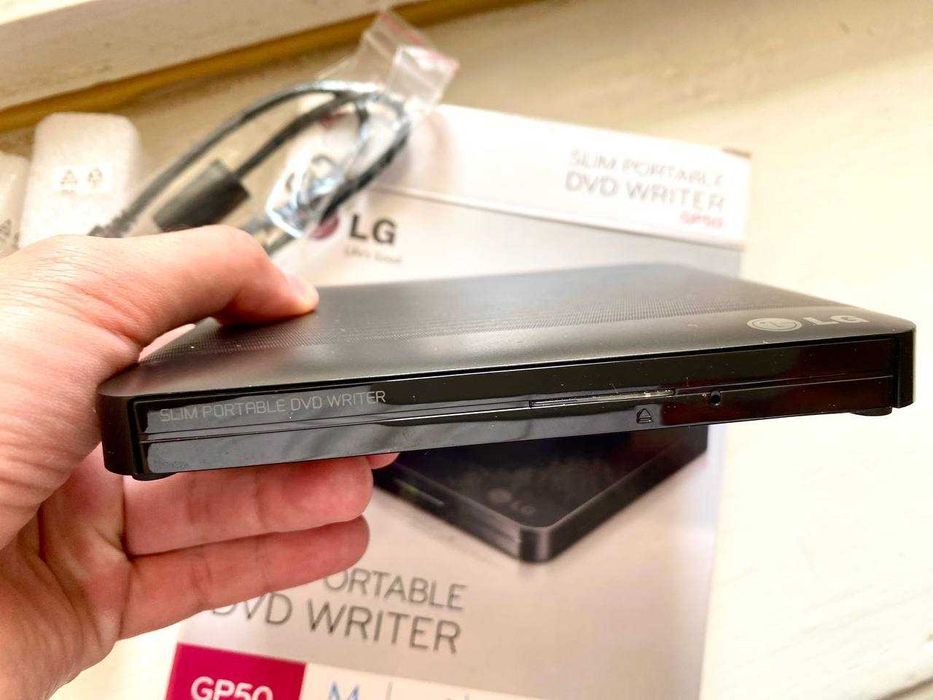 DVD - зчитувач ( slim portable dvd writer )