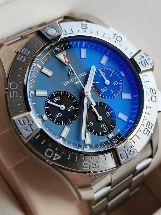 Breitling Avenger B01 Chronograph 44 2023r. / Gwar. do 2031r