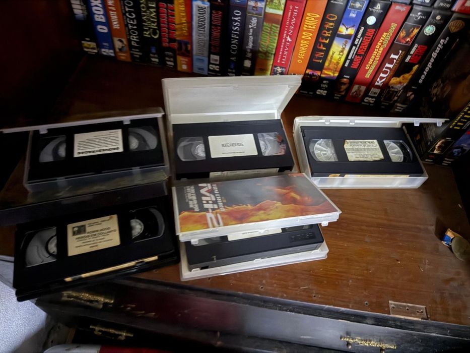 100 filmes antigos ( aventura,drama) Vhs