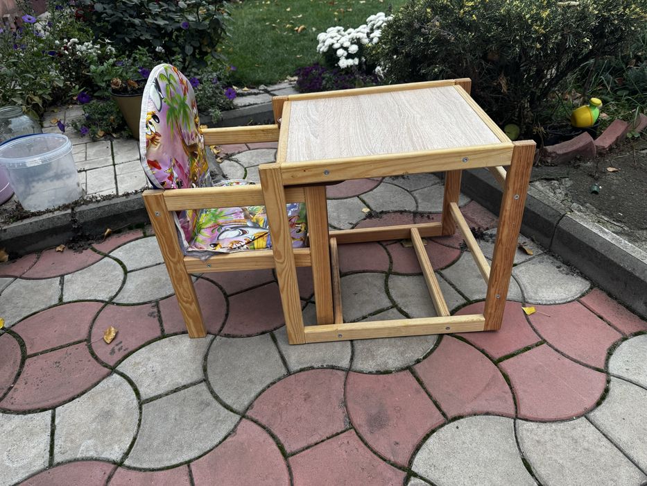 Столик со стульчиком для кормления