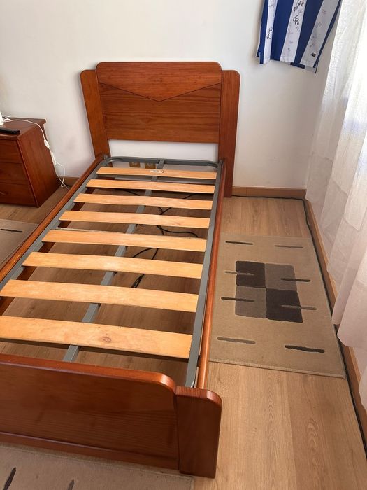 Cama solteiro madeira