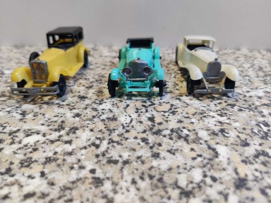 Модели автомобилей . Сет. Дешево.