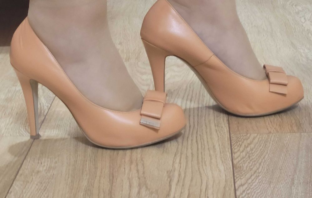 Szpilki, Czółenka, skóra BALDOWSKI r. 37, śliczne, kolor łososiowy