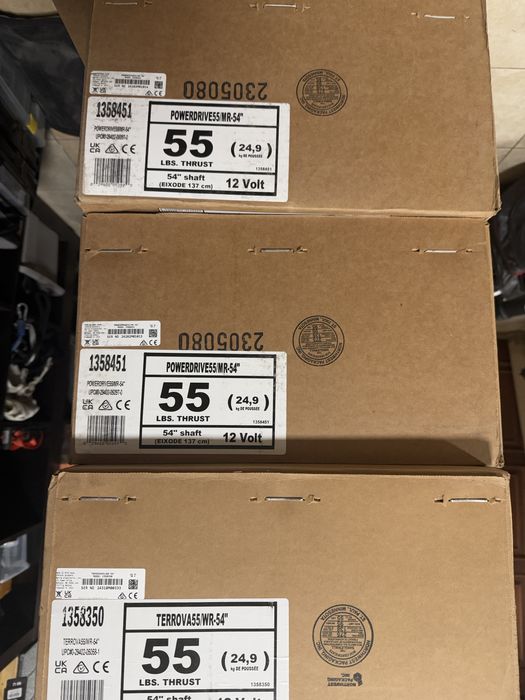 Silnik dziobowy Minn Kota Powerdrive 12 v 55 lb długość 137 cm PLYTA MONTAZOWA GRATIS