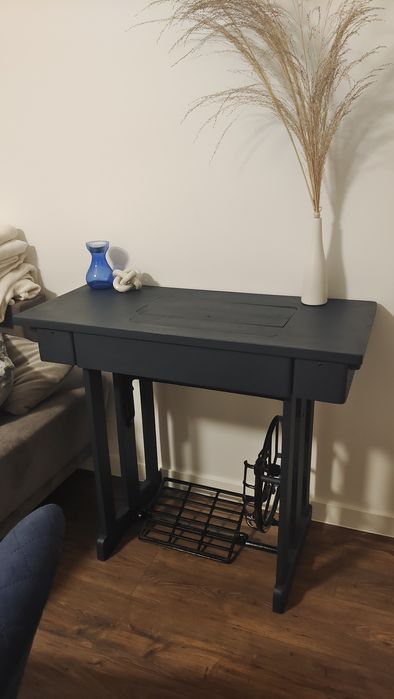 Maszyna do szycia Łucznik, stolik, konsola