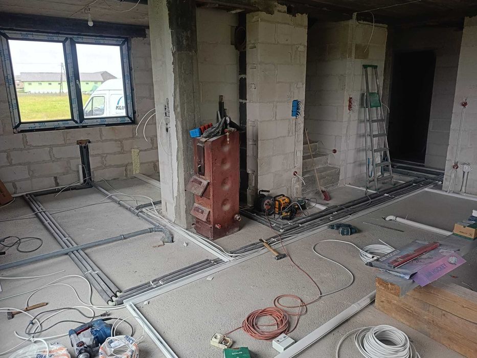 Usługi : hydraulik, elektryk , klimatyzacja , fotowoltaika