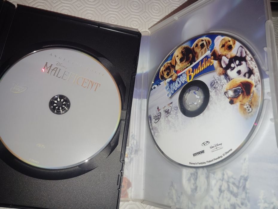 DVDs Filmes Vários Géneros Usados e Novo