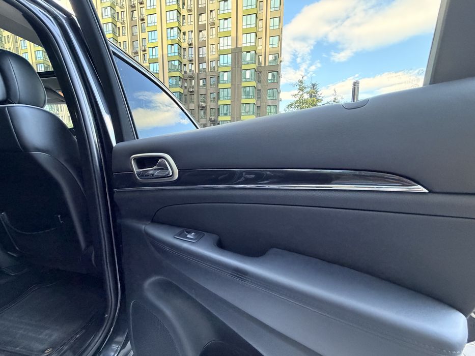 Jeep Grand Cherokee 2012 VIN 1C4RJFCM9CC228233 фото оголошення 20 з 24