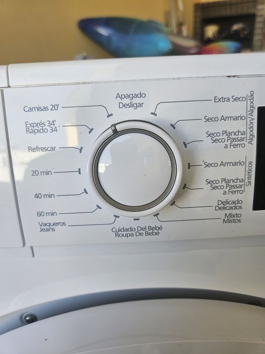 Máquina de Secar Roupa