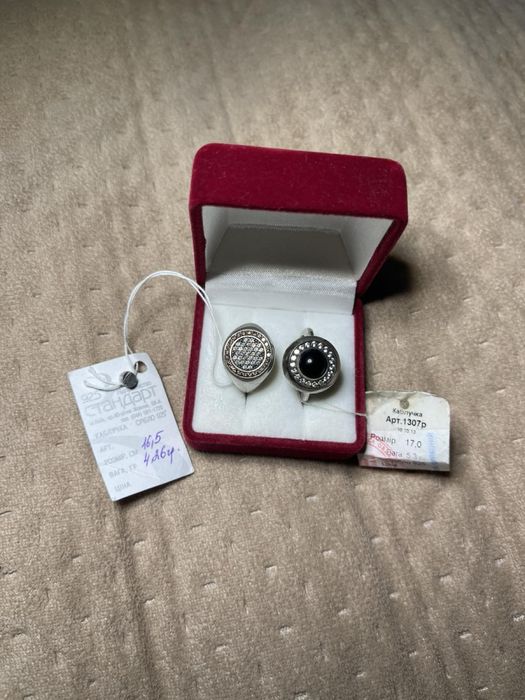 Срібні каблучки колечка з бірками Розпродаж