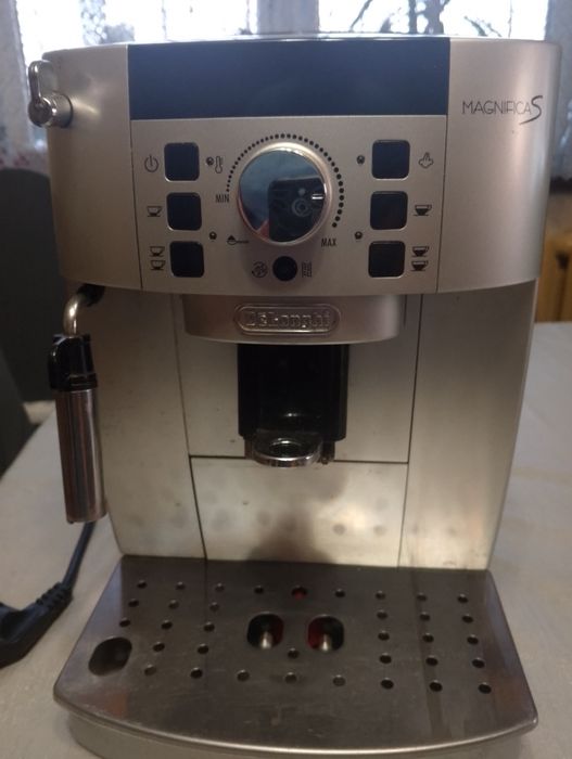 Ekspres ciśnieniowy DeLonghi