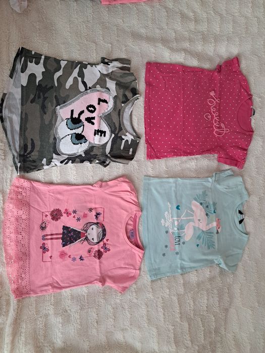 Paczka 2 ubranek 98-104 sukienki, krótkie spodenki marki H&M, Reserved